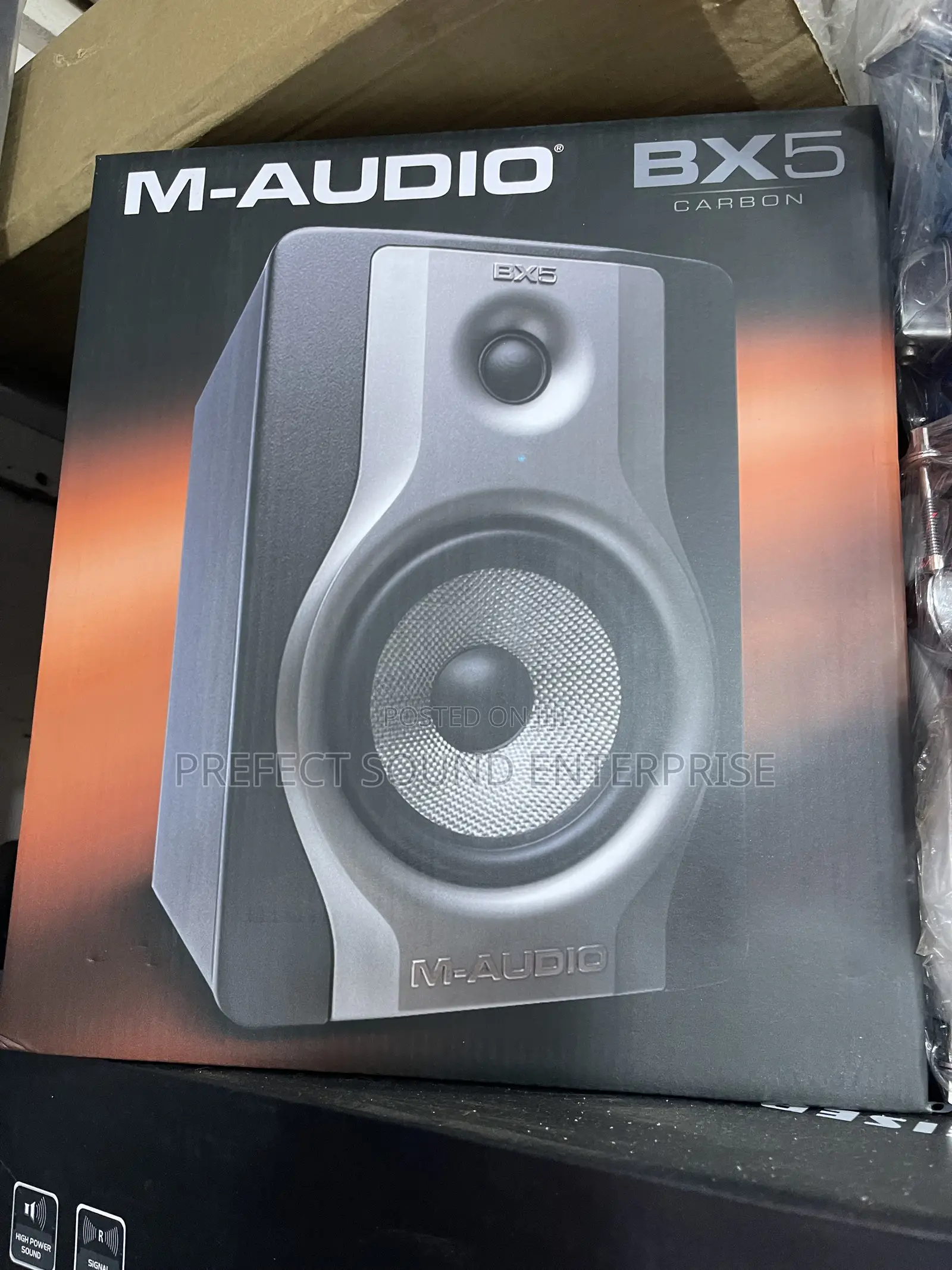 M-Audio BX5 Carbon 5-Inch Active Studio Monitor Speaker