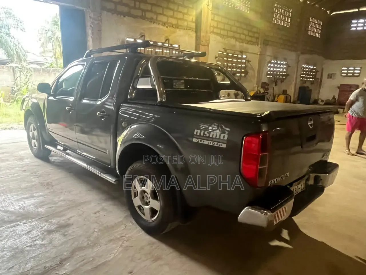 Nissan Frontier Automatic 2005 Gray