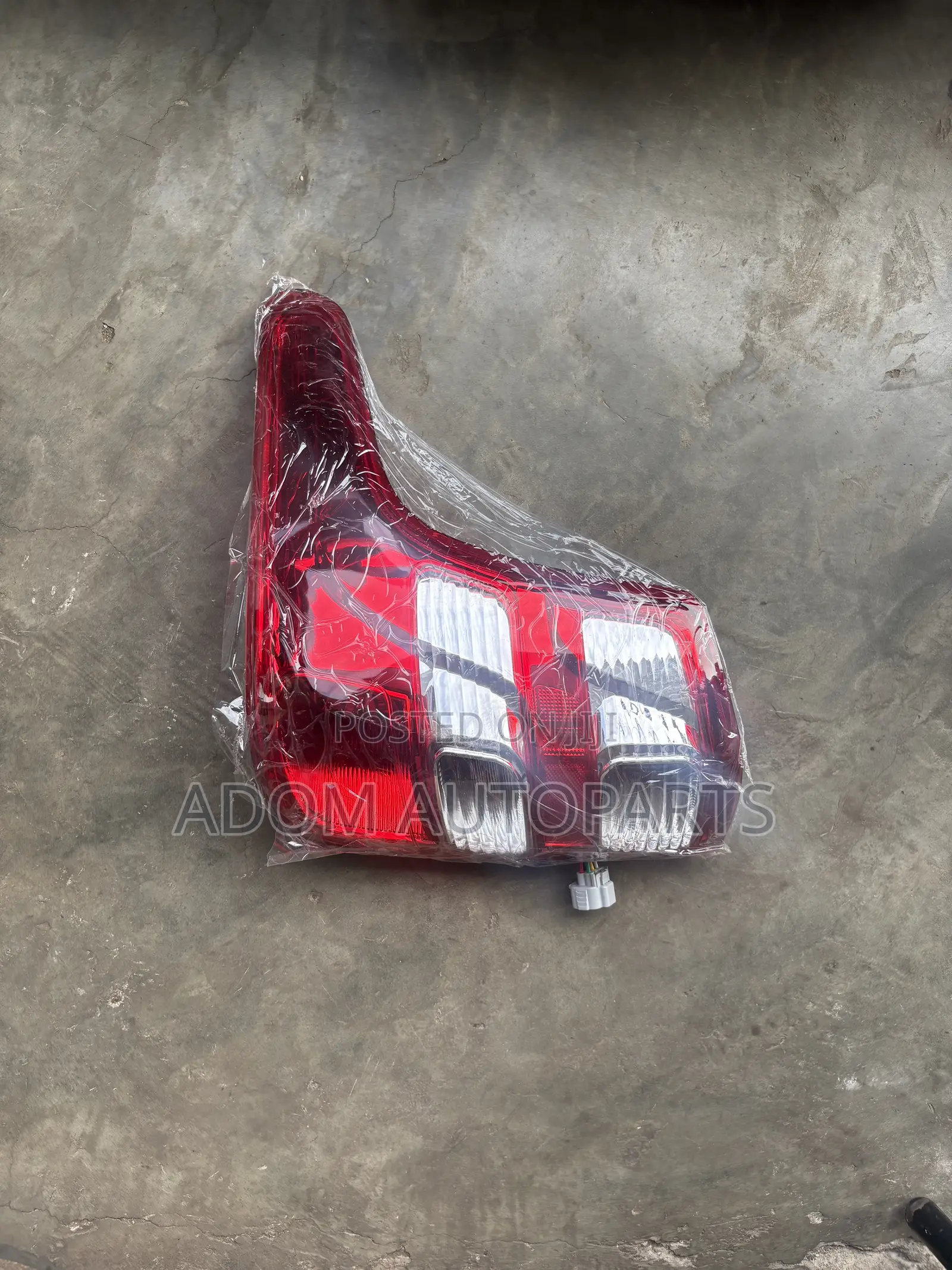 Mitsubishi L200 Taillight 2012 2013 2014 2015 2016 2017