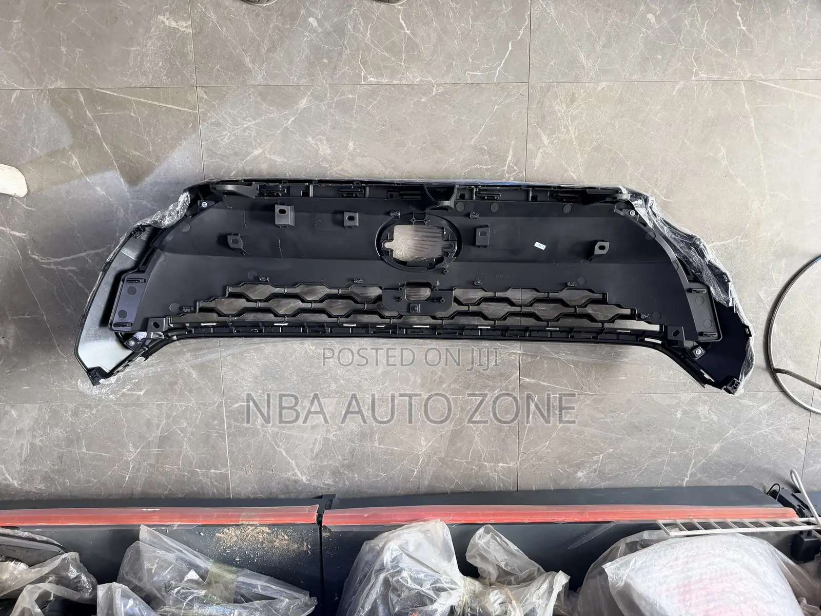 Toyota Corolla Cross 2020-2025 Top Shell/Grille