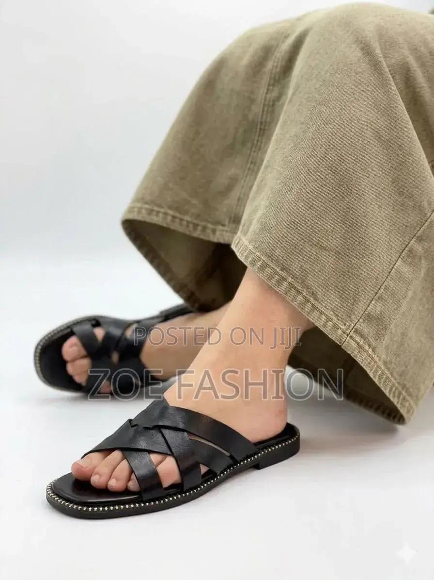 Ladies Easy Wear Slipers
