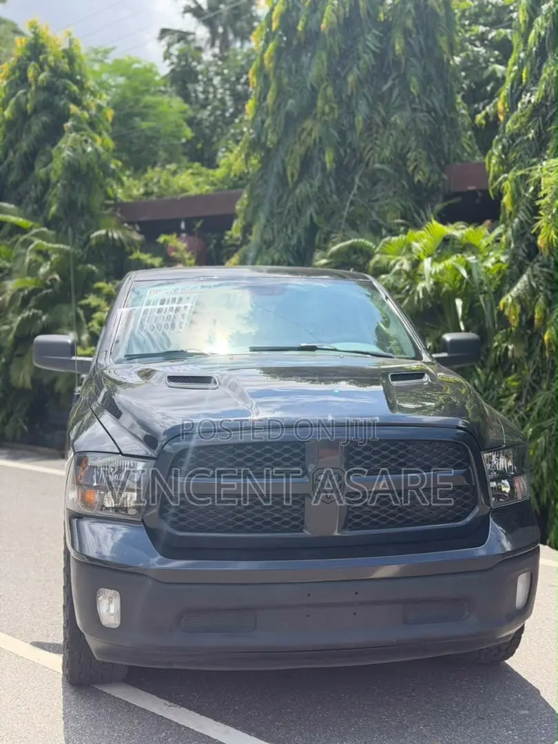 Dodge RAM 2019 Black