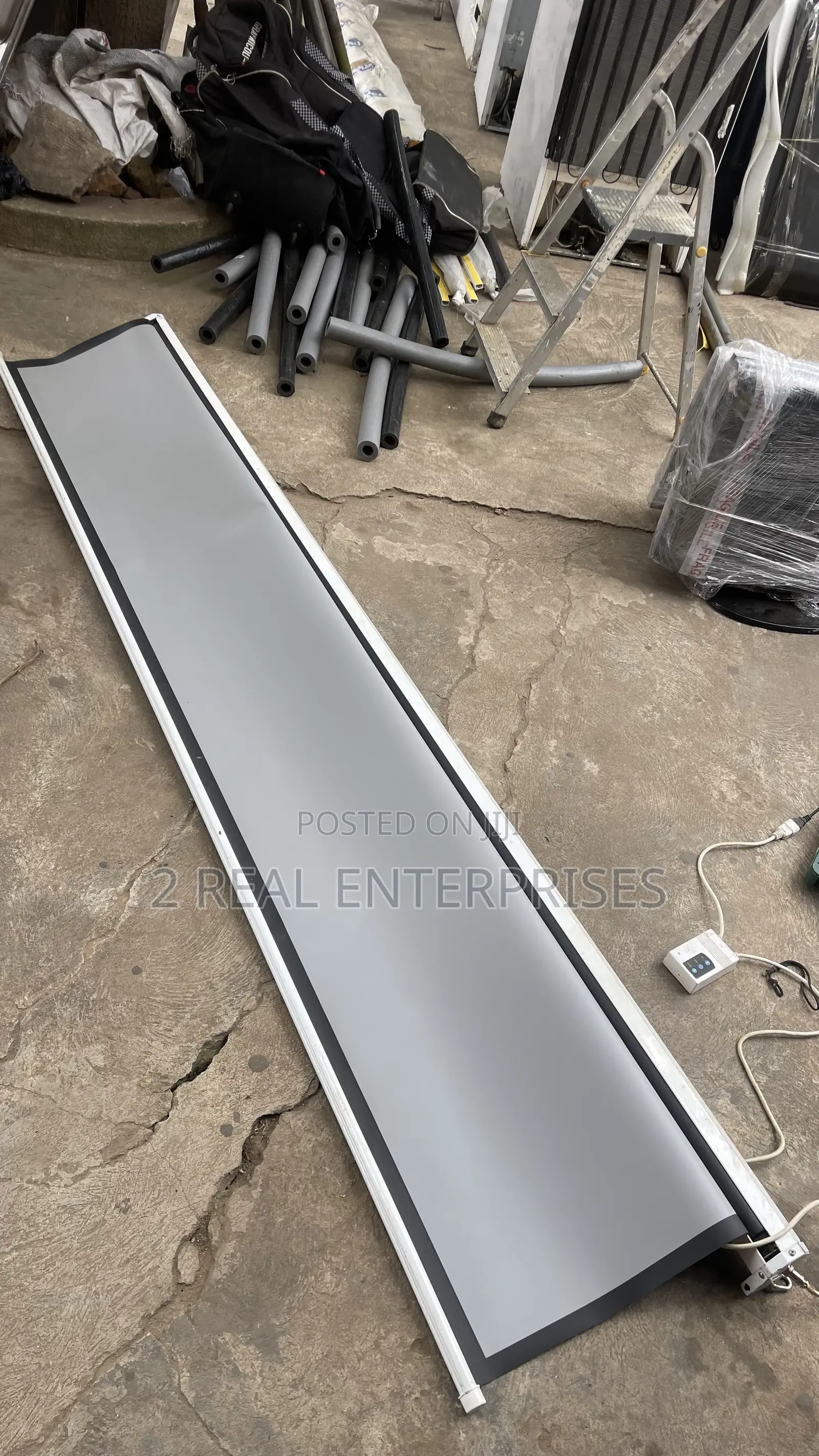 Projector Screen 250cm by 250cm