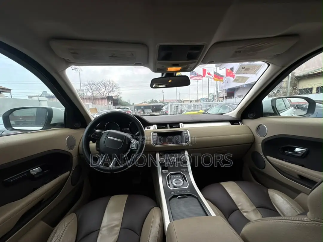 Land Rover Range Rover Evoque Pure AWD 5-Door 2013 White