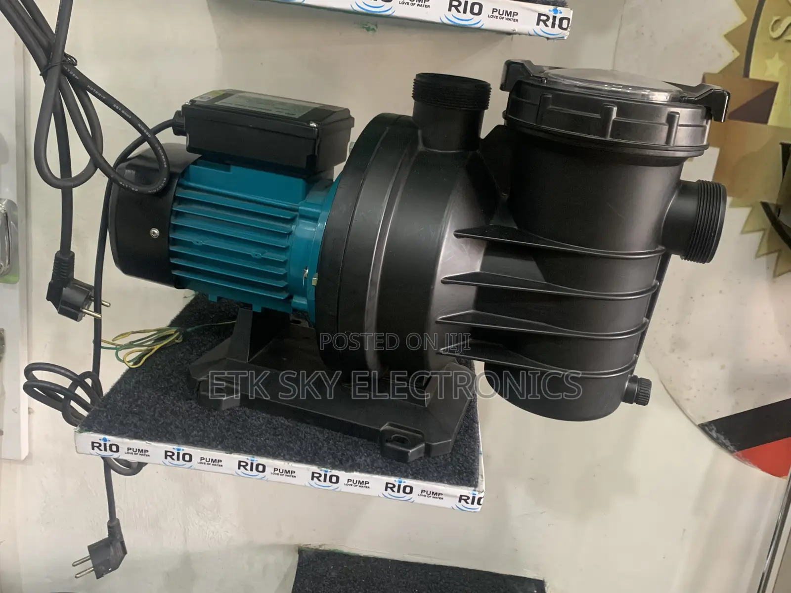 Exclusive RIO 1.5hp Water Pump Swim 150