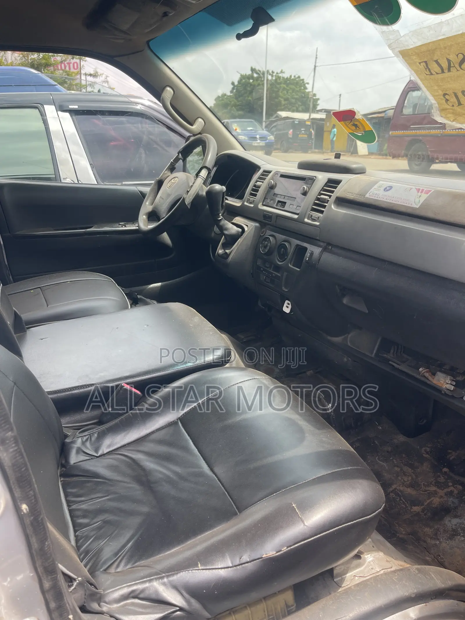 Toyota HiAce 2010 Grey