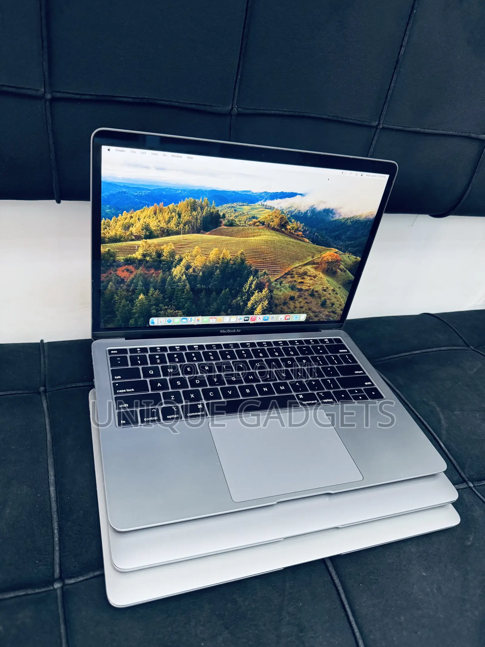 Laptop Apple MacBook Air 2019 8GB Intel Core i5 SSD 256GB