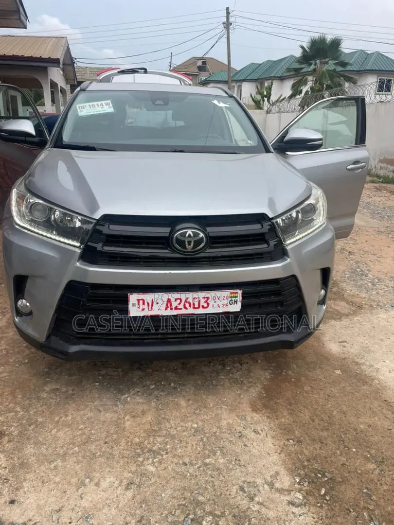 Toyota Highlander 2018 Silver
