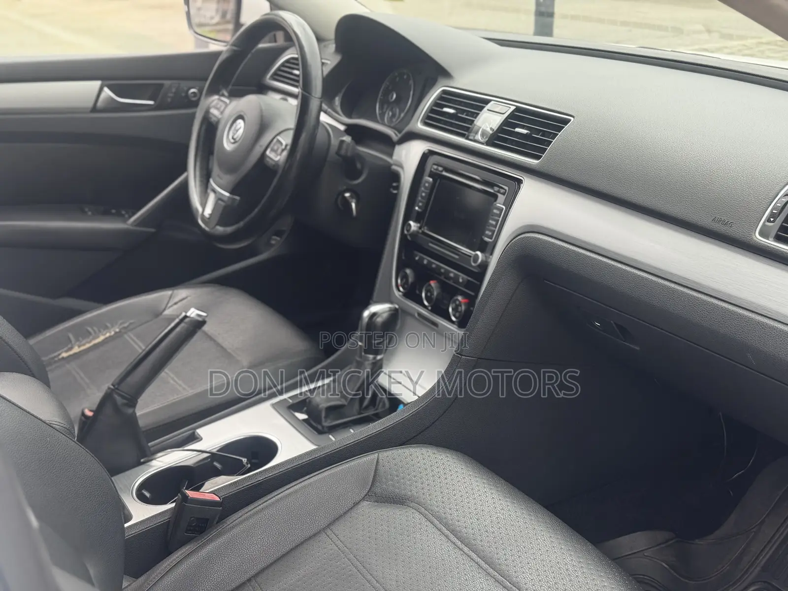 Volkswagen Passat SE 2013 White