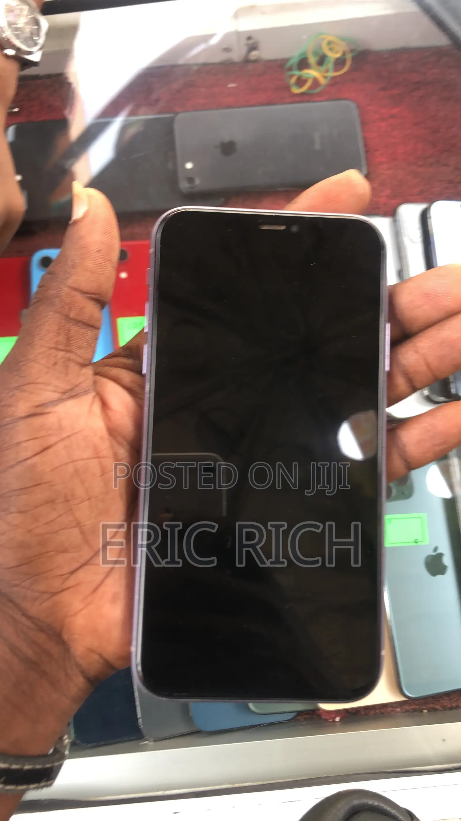 Apple iPhone 11 64 GB Purple