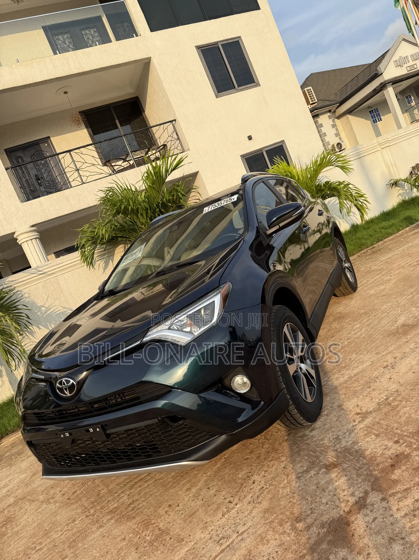 Toyota RAV4 XLE 4dr SUV (2.5L 4cyl 6A) 2018 Green