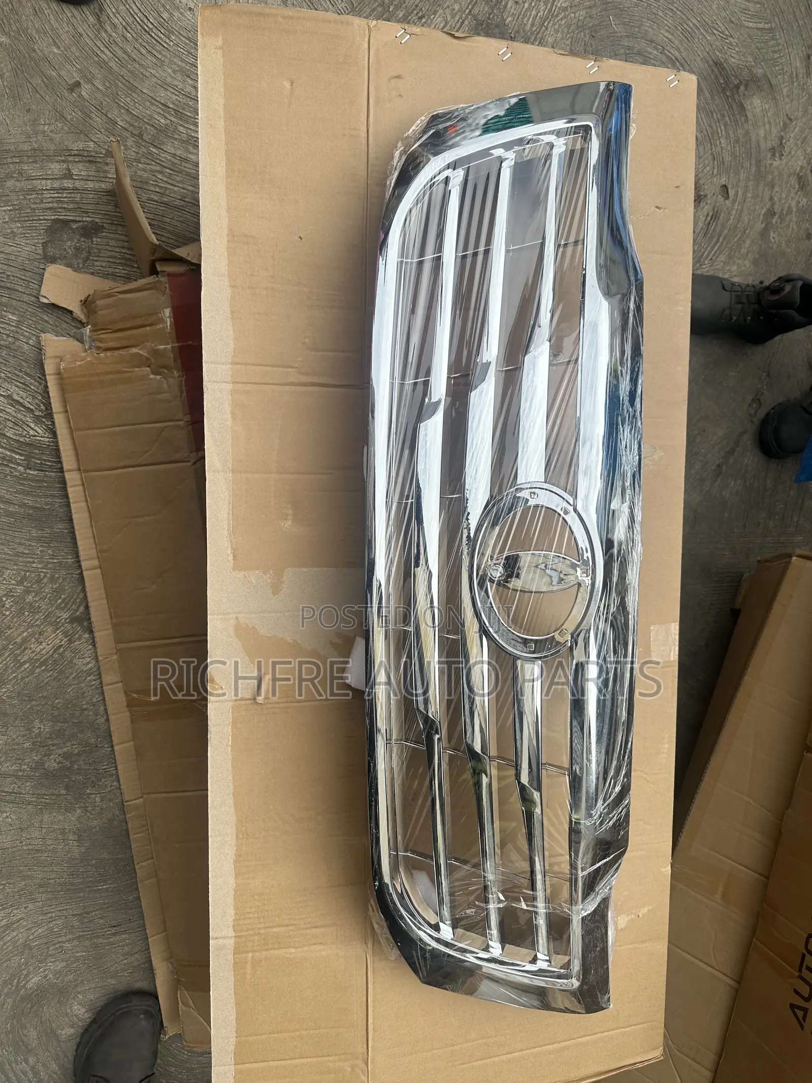Toyota Hilux 2012 2013 2014 Front Grille Shells Chrome Original