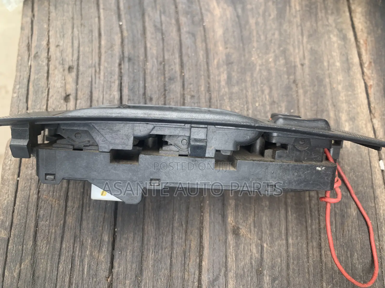 Toyota Avensis Door Switch