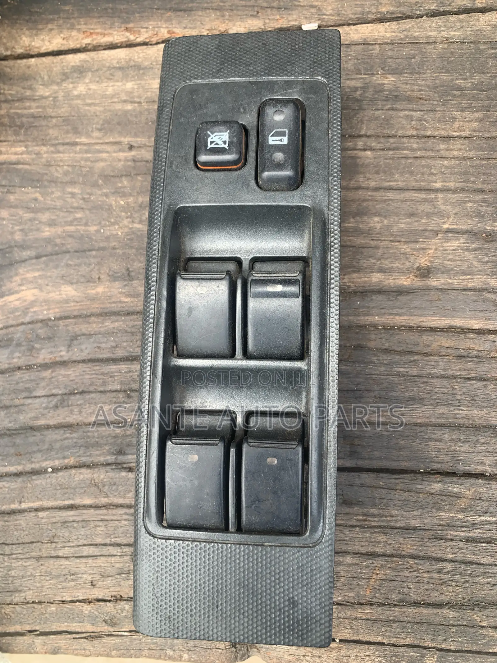 Toyota Avensis Door Switch