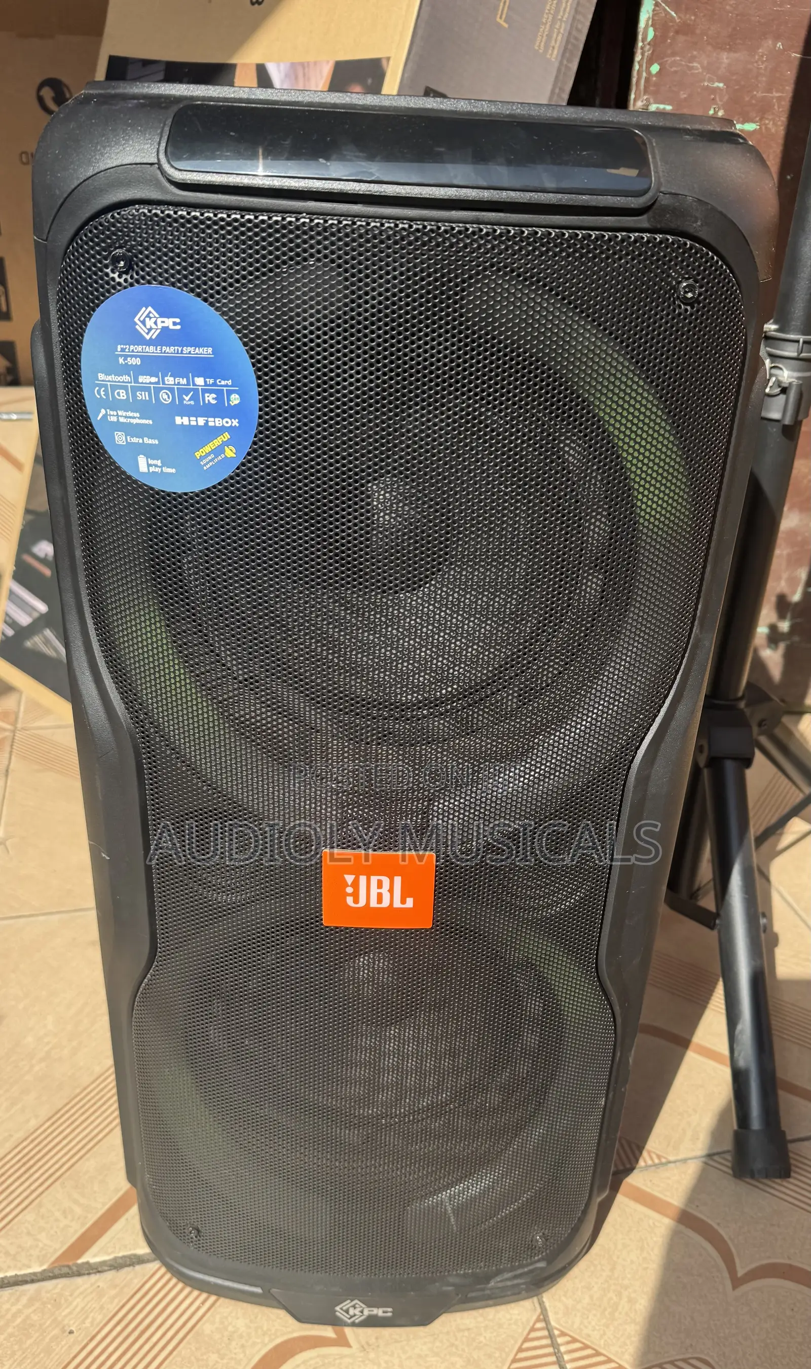 JBL Rechargeable Speaker With Two Microphones and Very Loud Sound