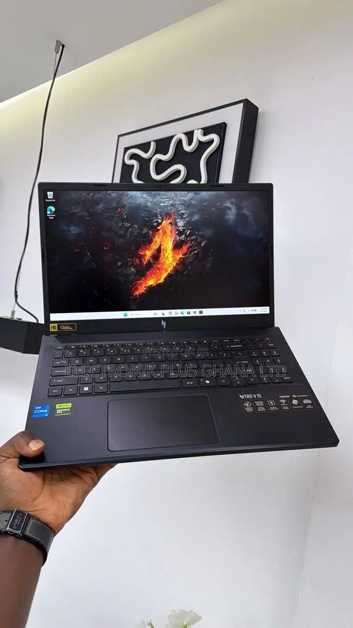 Laptop Acer Nitro V 15 8GB Intel Core i5 SSD 512GB