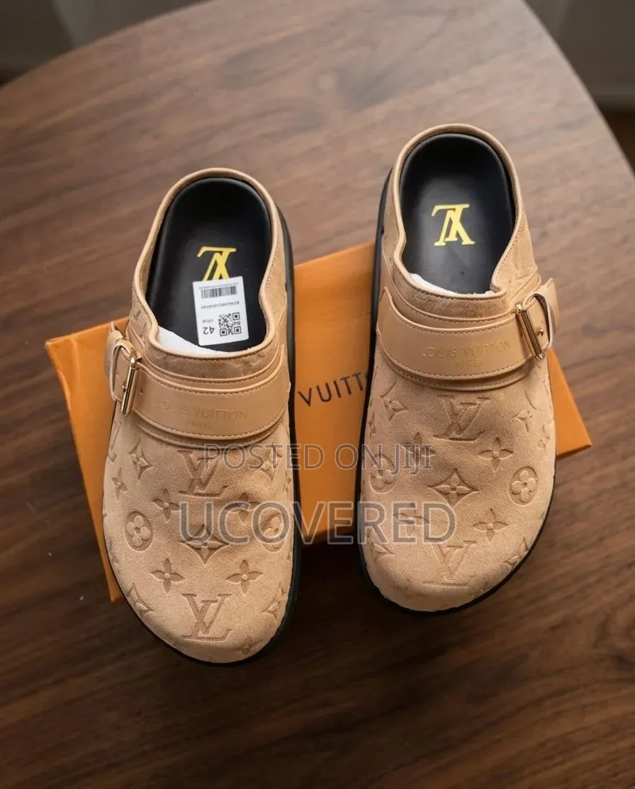 Louis Vuitton LV to-Go Flat Comfort Mules