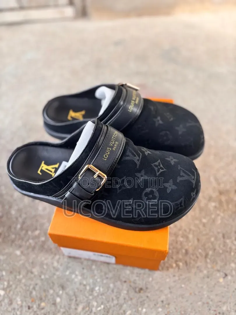 Louis Vuitton LV to-Go Flat Comfort Mules