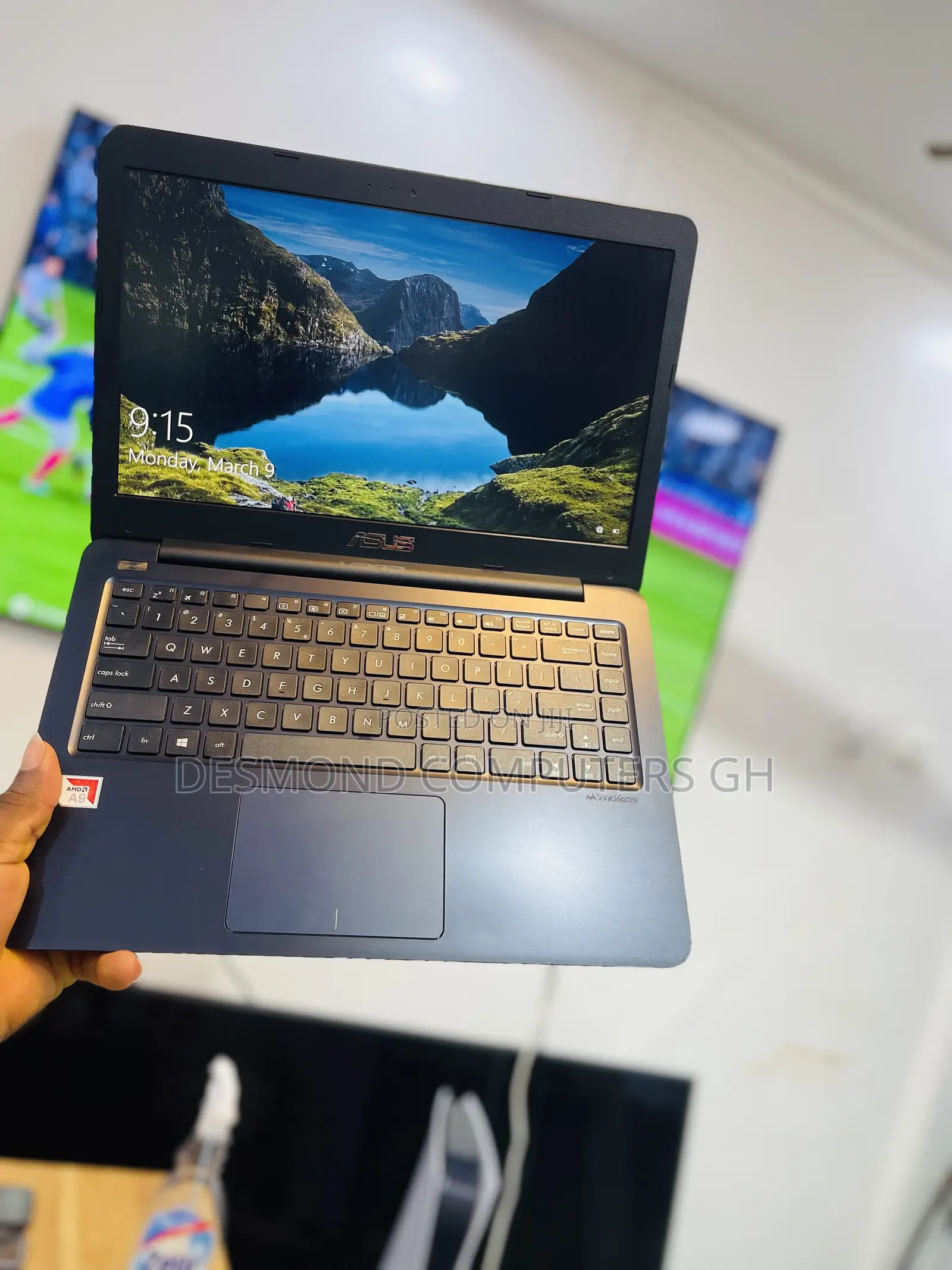 Laptop Asus E402SA 8GB AMD SSD 256GB