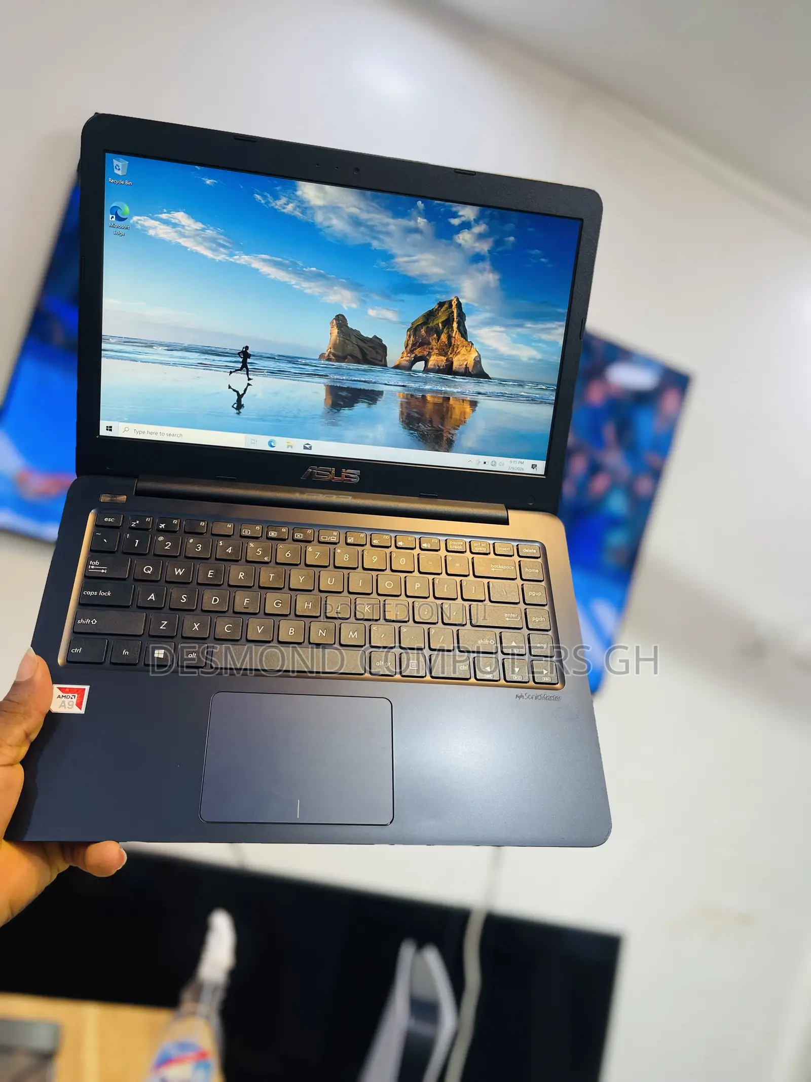 Laptop Asus E402SA 8GB AMD SSD 256GB
