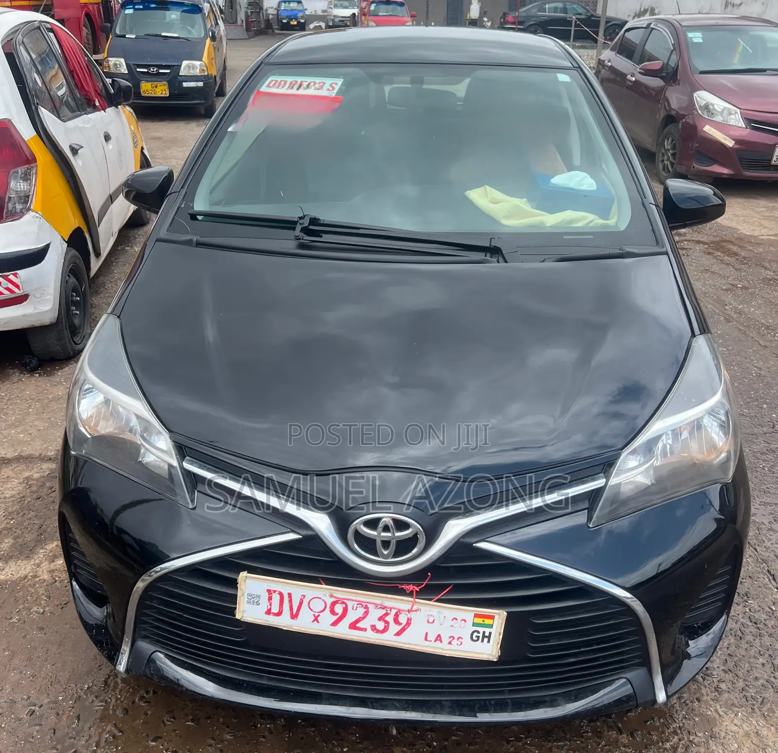 Toyota Yaris LE Hatchback 5dr 2015 Black