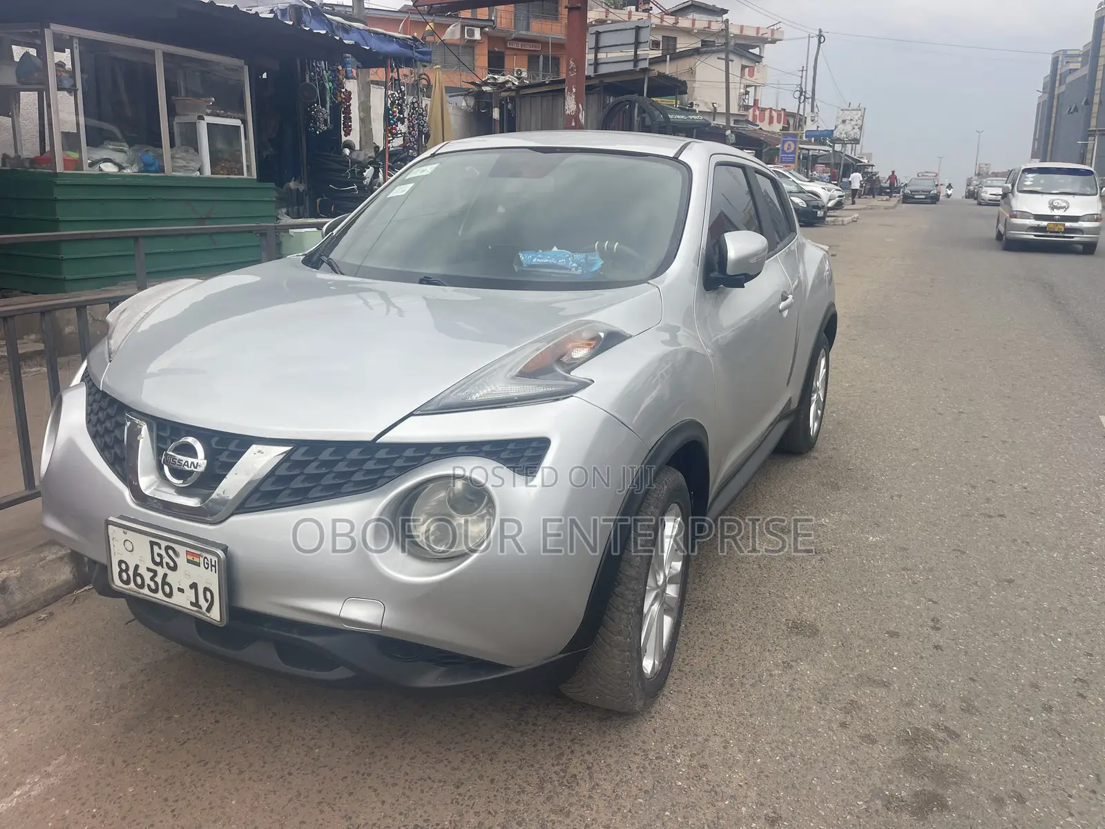Nissan Juke SV 4dr Hatchback AWD (1.6L 4cyl Turbo CVT) 2015 Silver