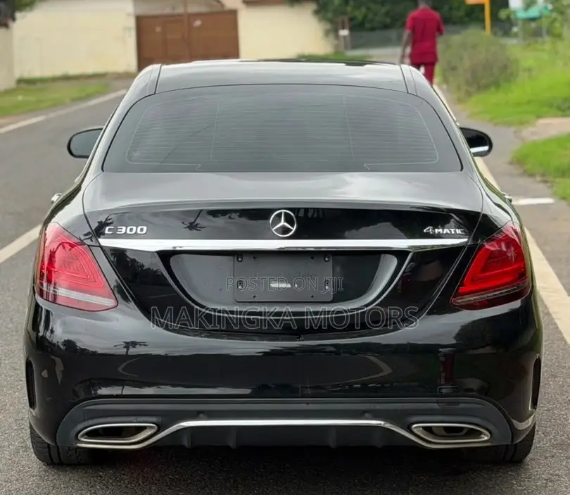 Mercedes-Benz C300 2020 Black