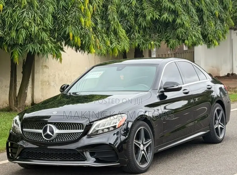 Mercedes-Benz C300 2020 Black