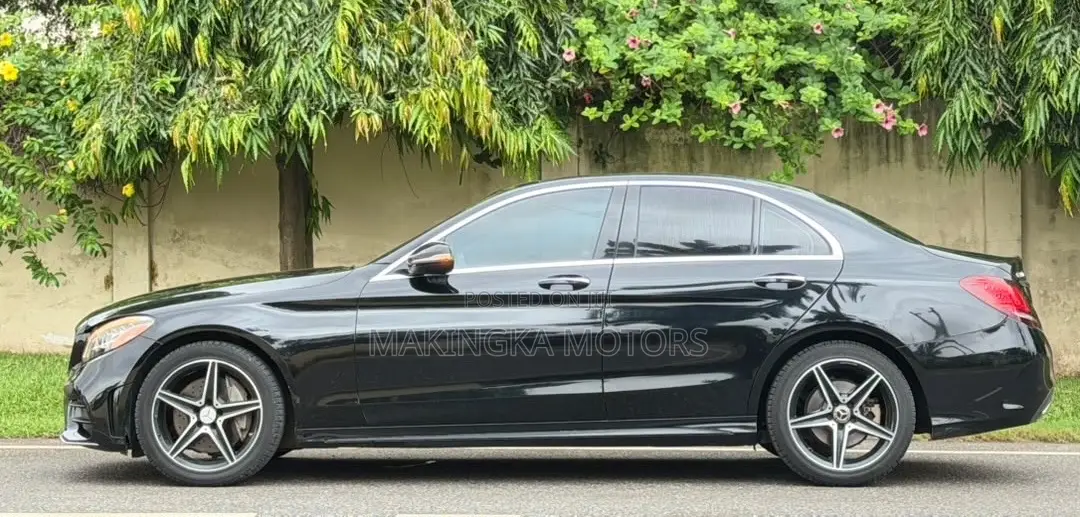 Mercedes-Benz C300 2020 Black