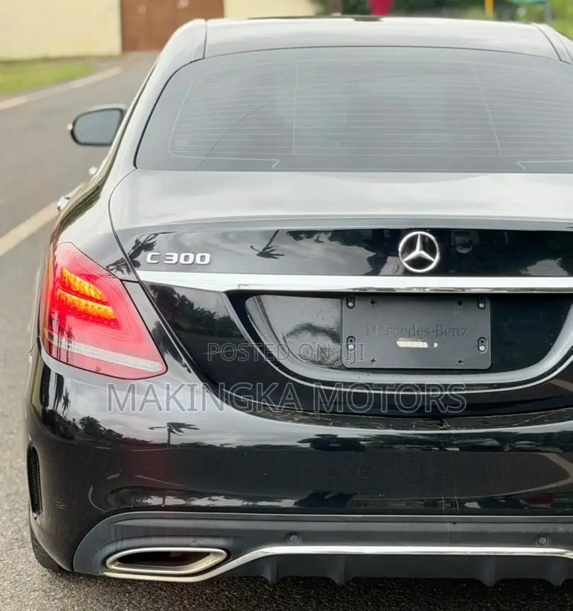 Mercedes-Benz C300 2020 Black