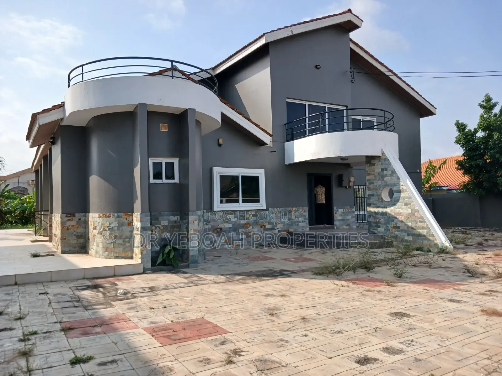 5bdrm Maisonette in Spintex Road:- 5, Manet Junction for rent