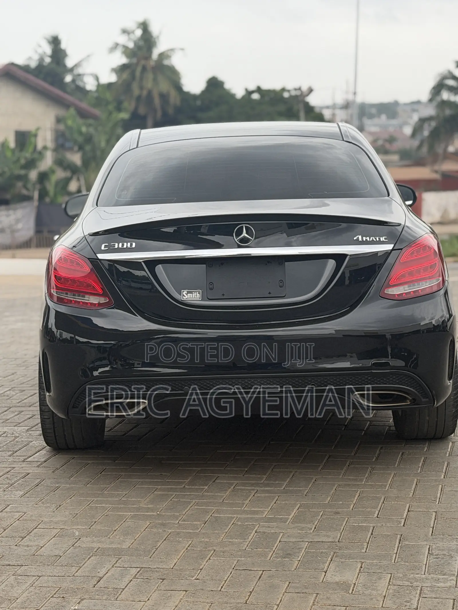 Mercedes-Benz C300 2016 Black