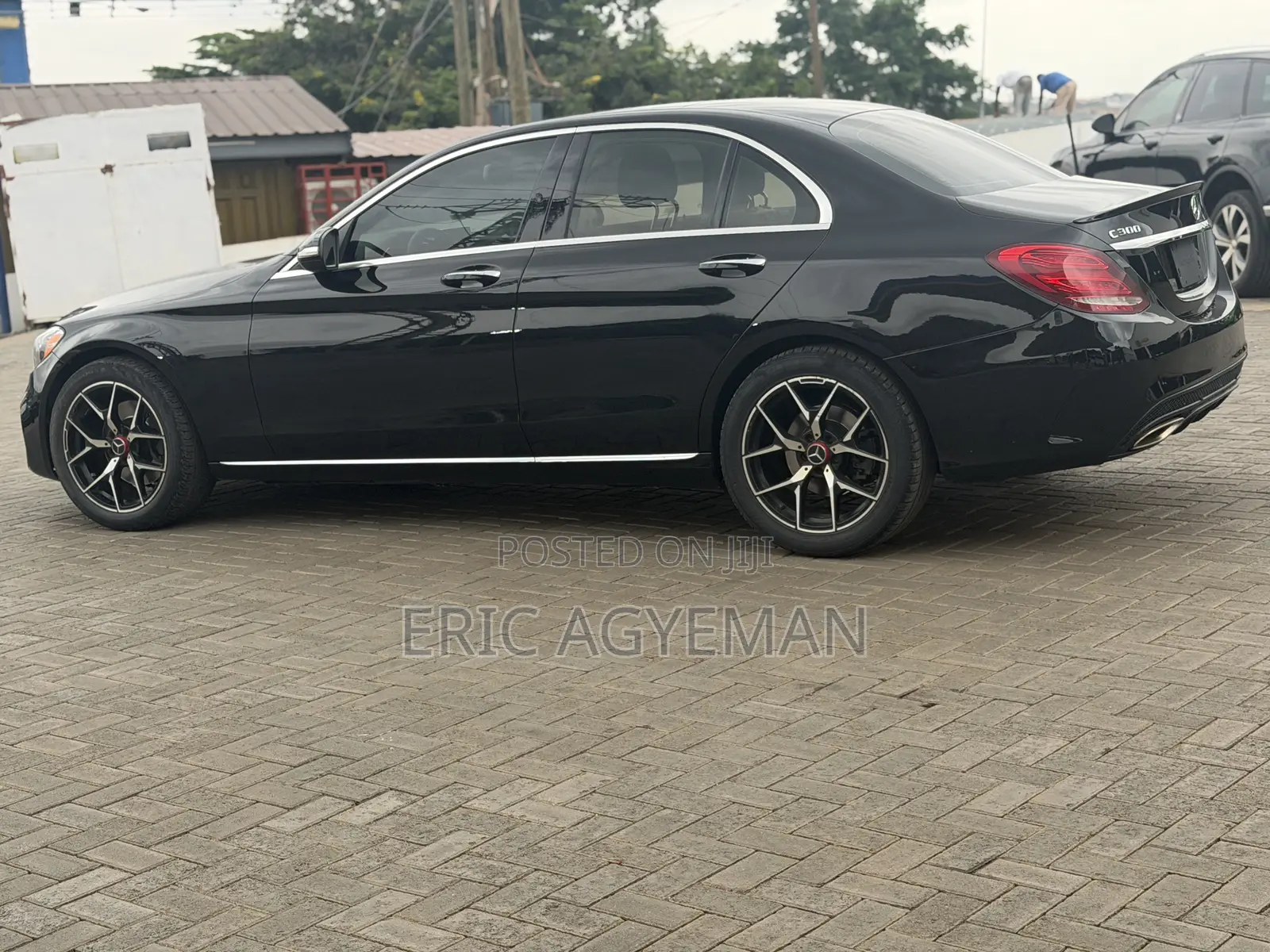 Mercedes-Benz C300 2016 Black