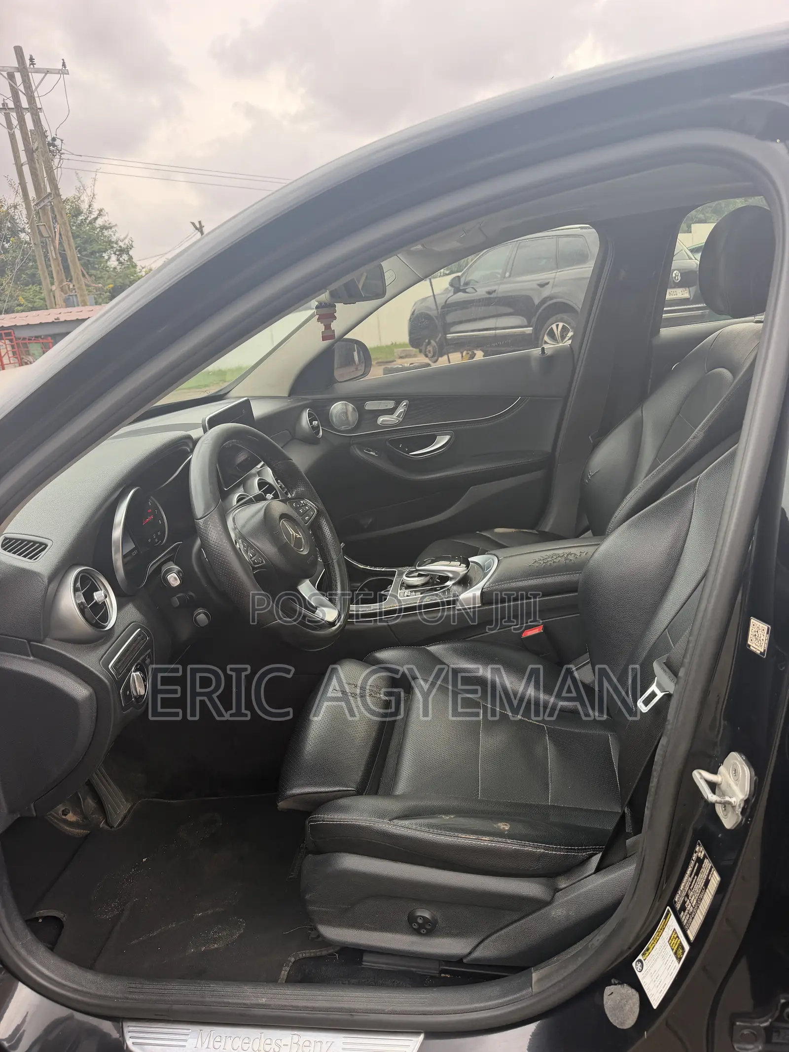 Mercedes-Benz C300 2016 Black