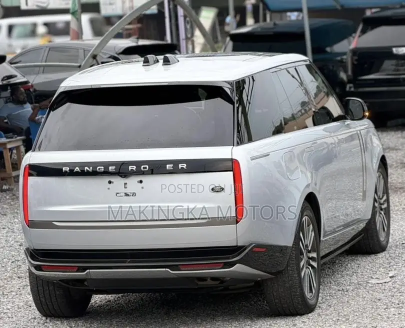 Land Rover Range Rover Vogue 2023 Silver