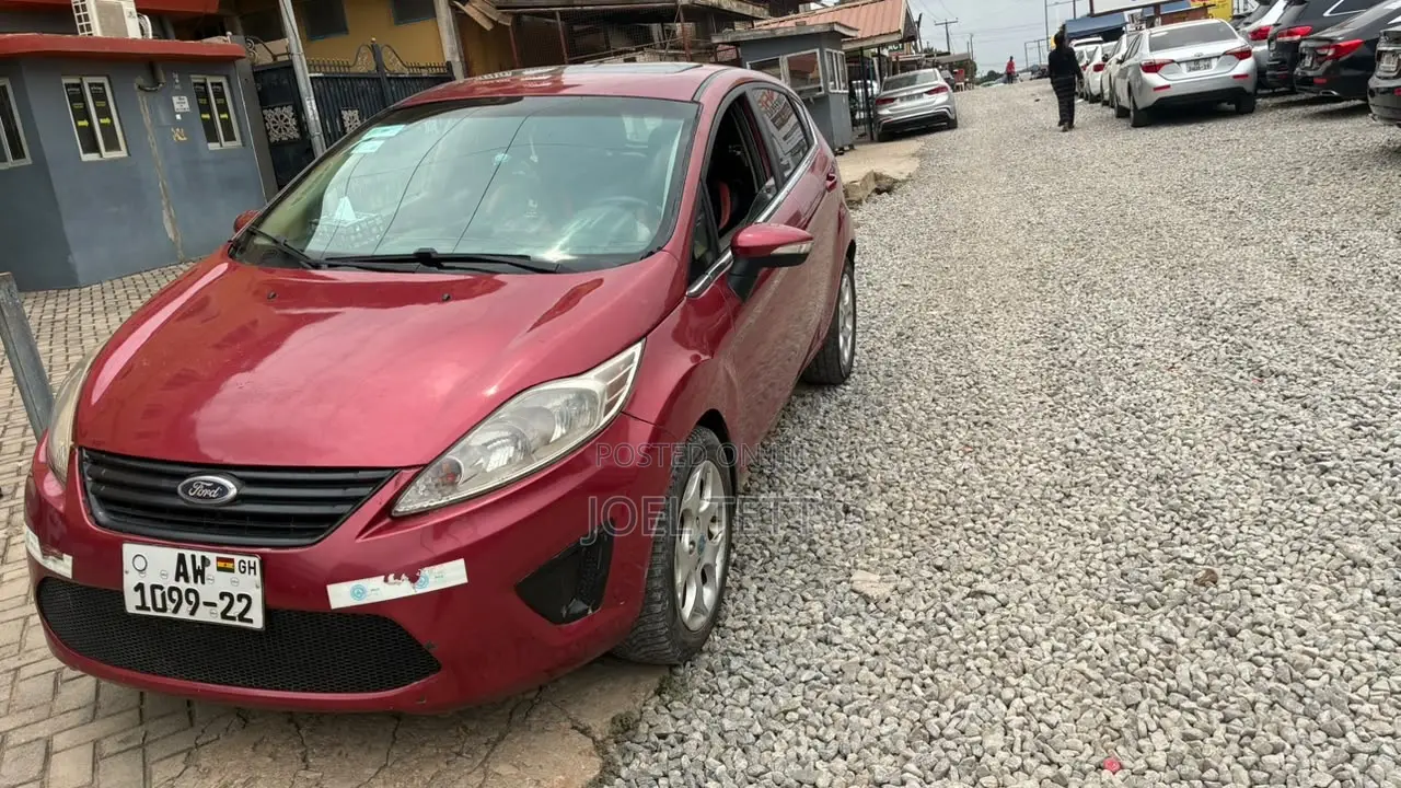 Ford Fiesta 2015 Red
