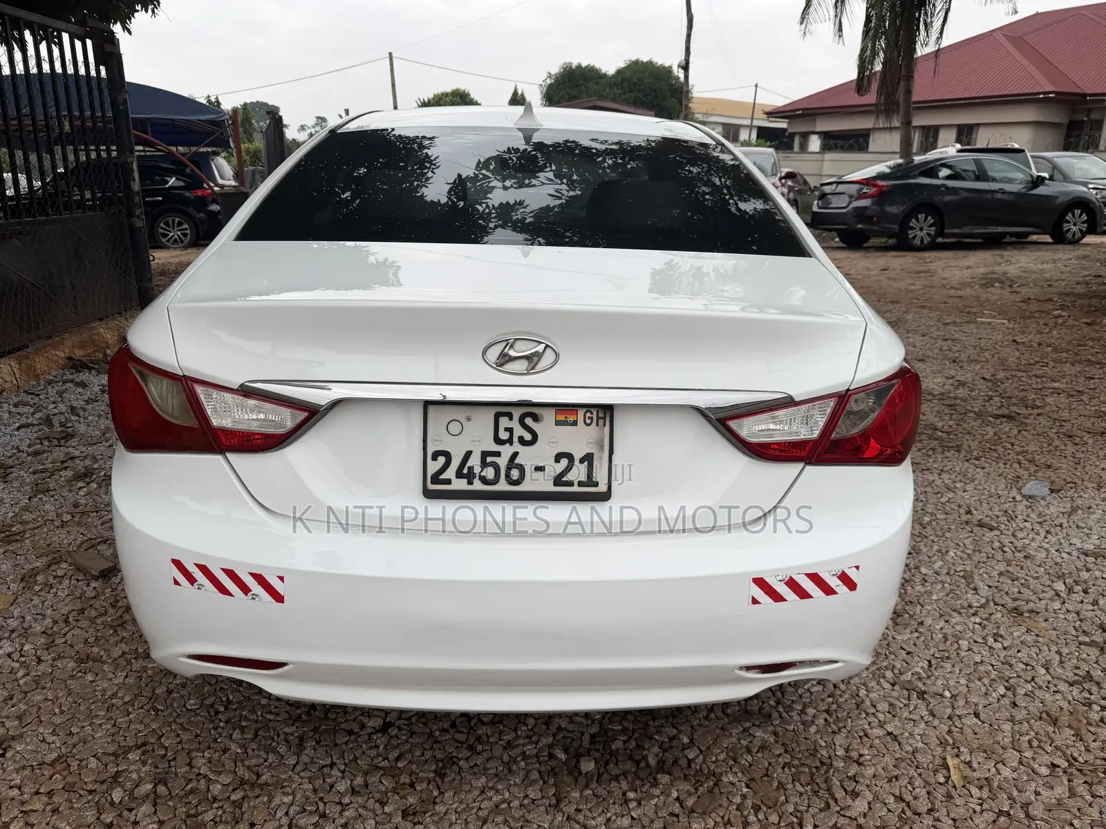 Hyundai Sonata Limited 2.0T Sedan (2.0L 4cyl 6A) 2013 White