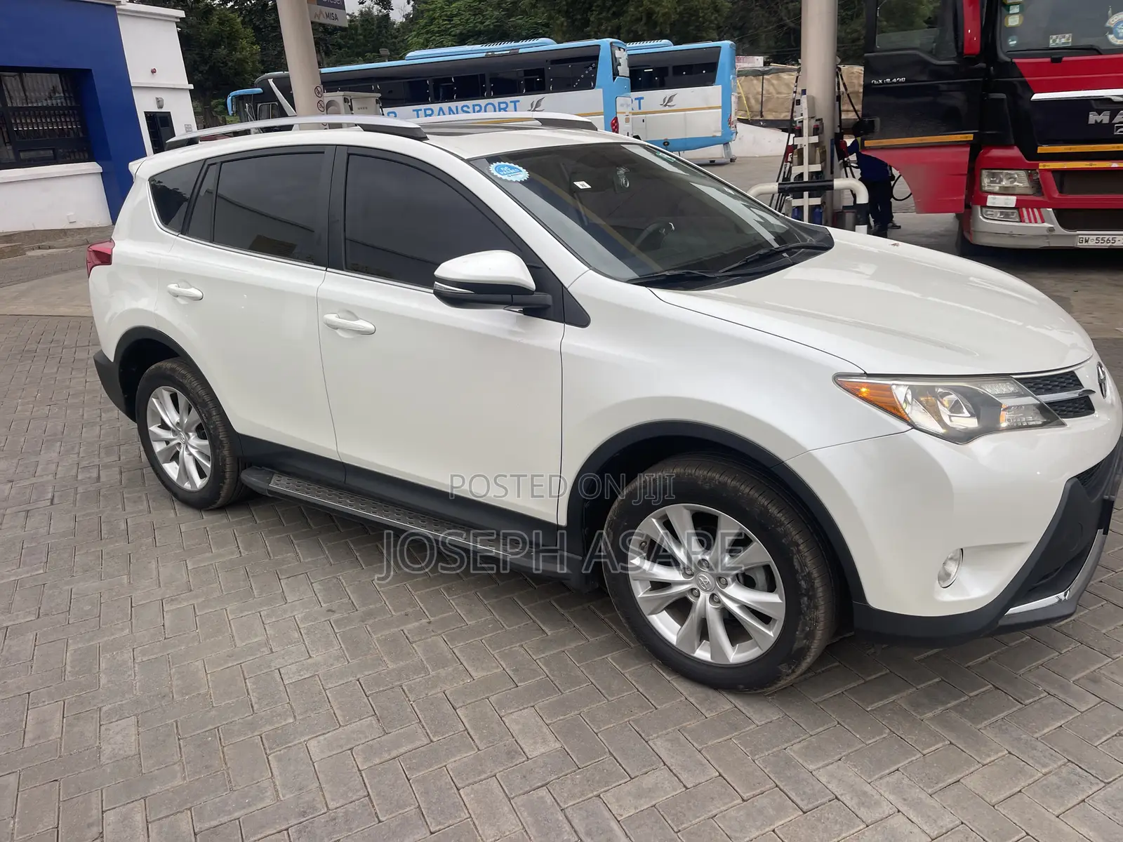 Toyota RAV4 Limited 4dr SUV (2.5L 4cyl 6A) 2014 White