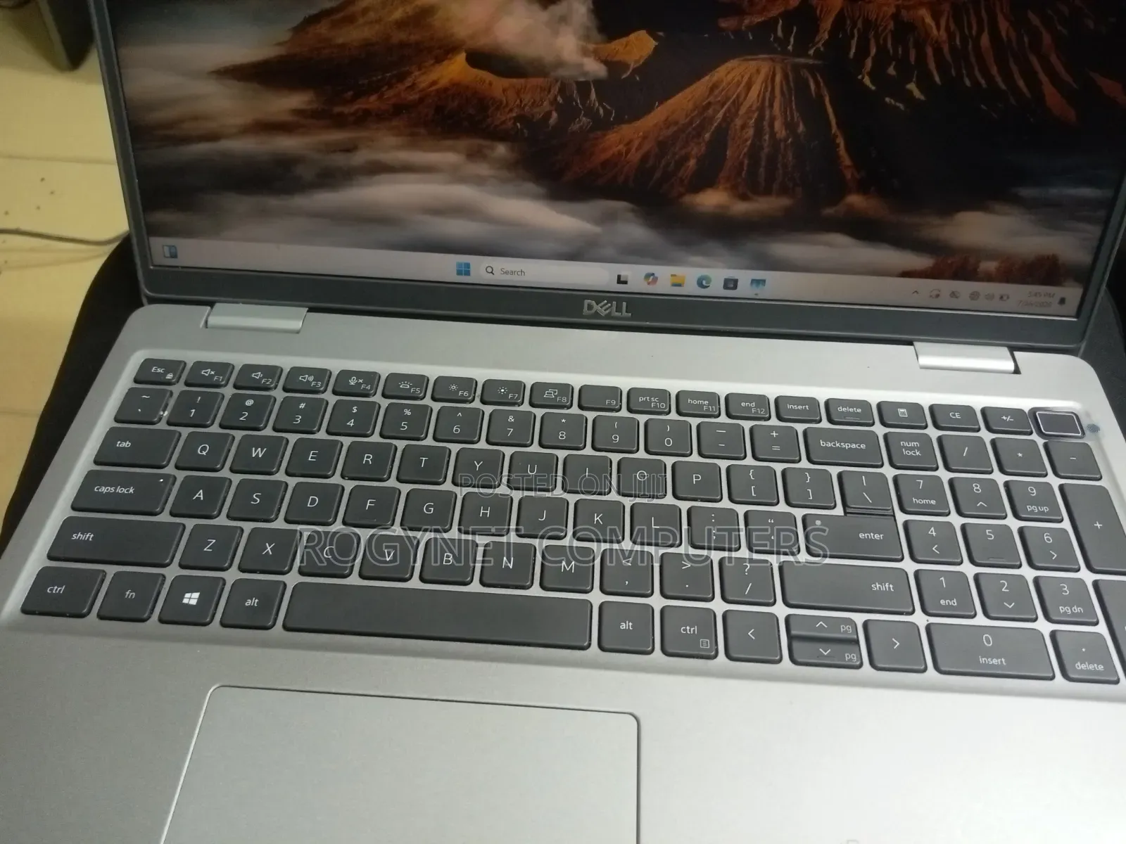 Laptop Dell Latitude 5520 16GB Intel Core i7 SSD 256GB
