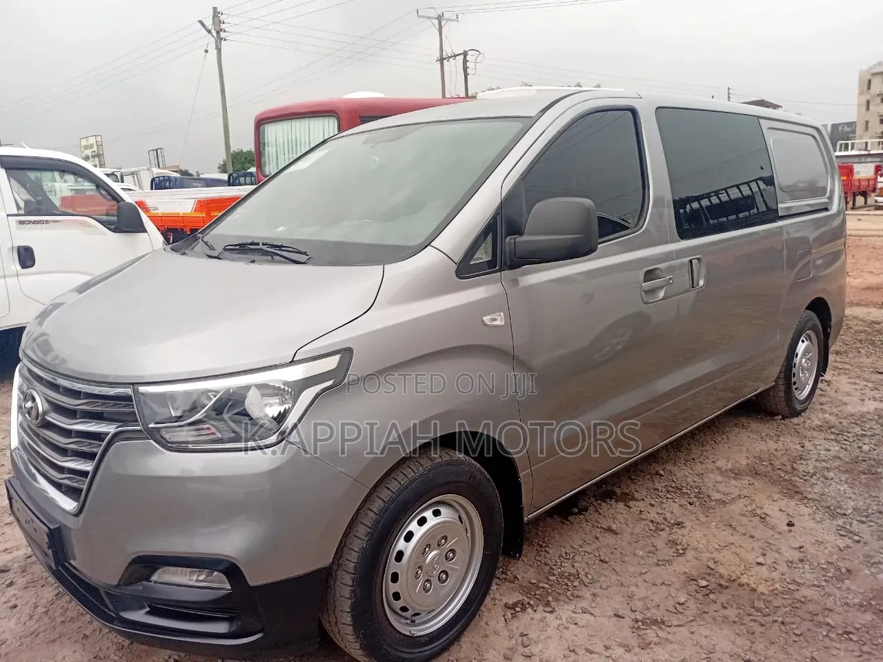 Hyundai H200 2021 Gray