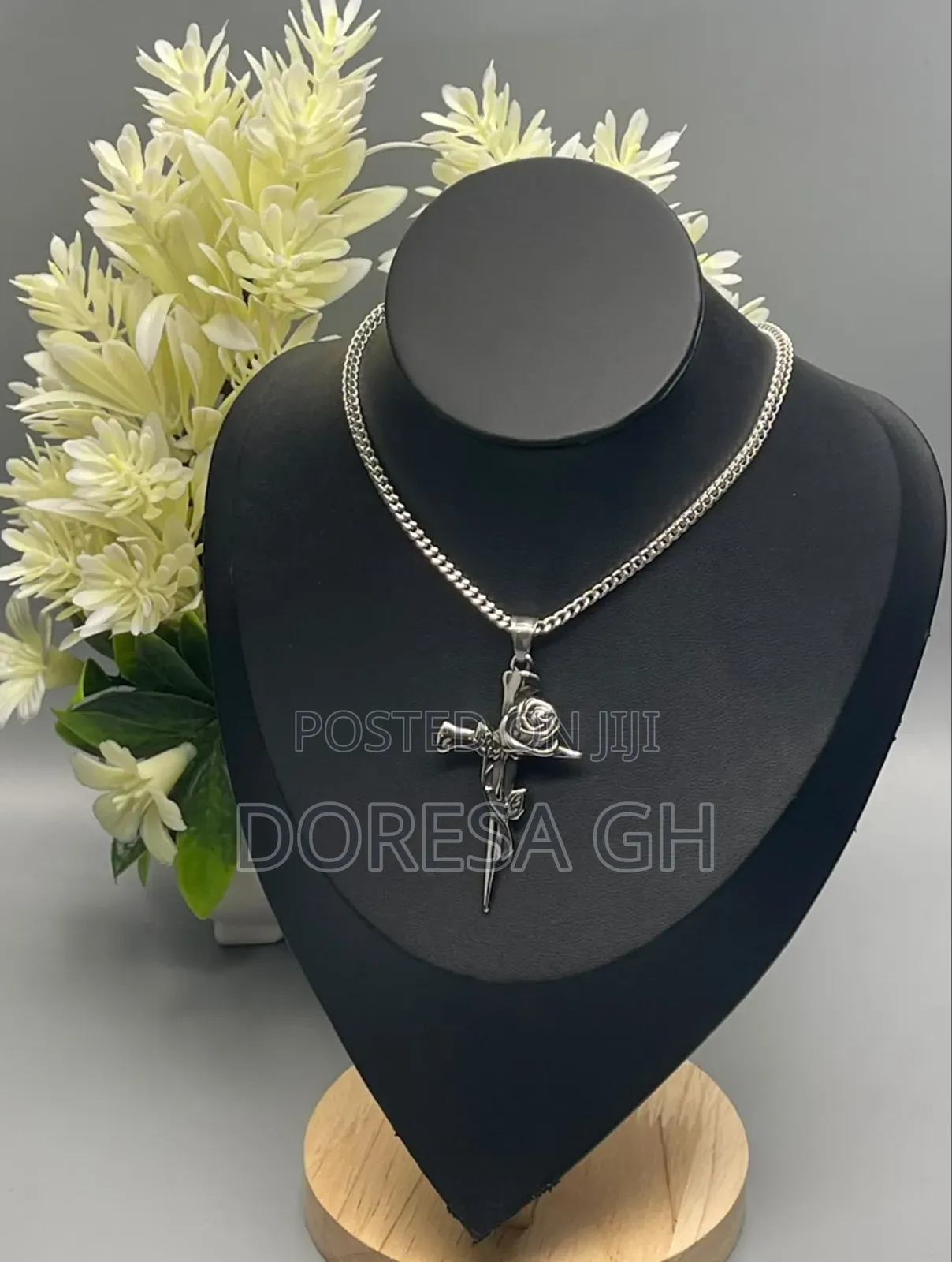 Men’S Silver Necklace With Pendant–Silver Chain for Men in Accra,Ghana