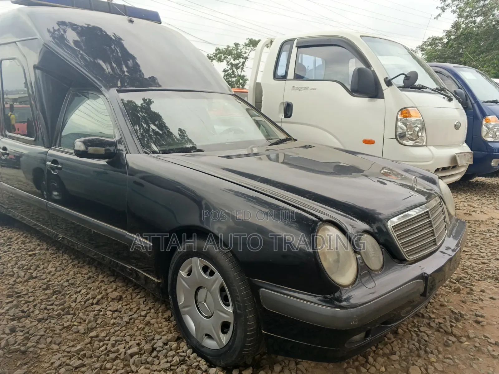 Mercedes-Benz T1/TN 2000 Black