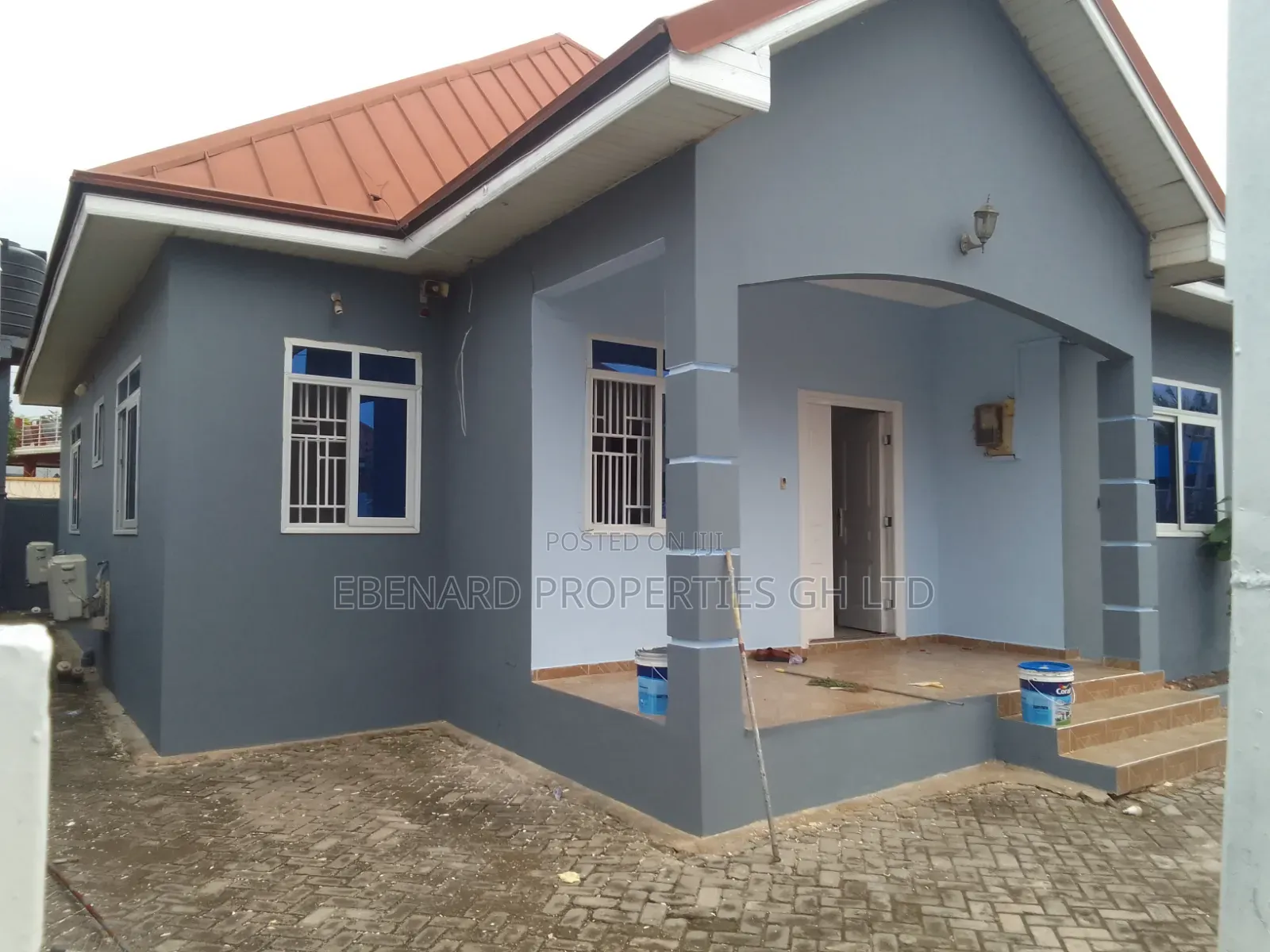 3bdrm House in Ebenard Properties, Baatsona Total for rent