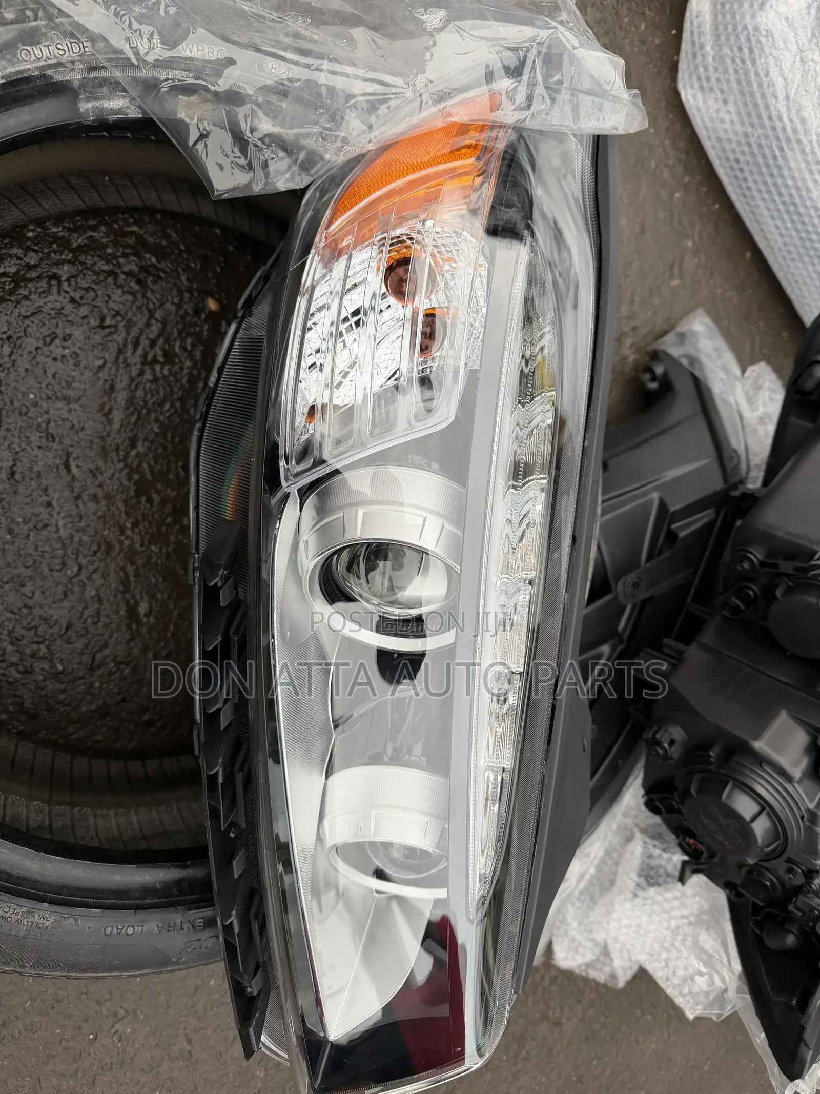 Kia Sorento 2017 Headlights Available