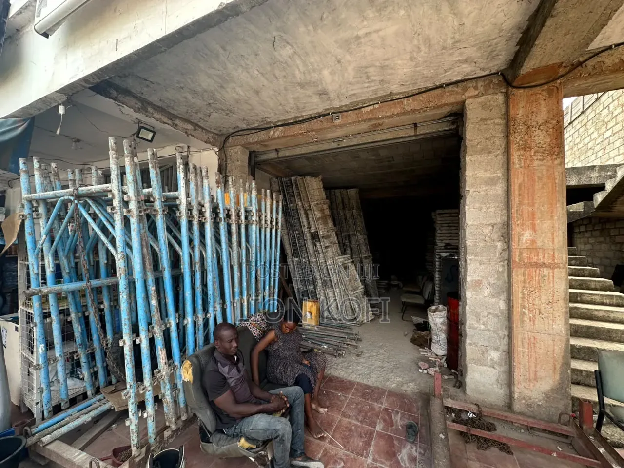 Scaffolds and Props