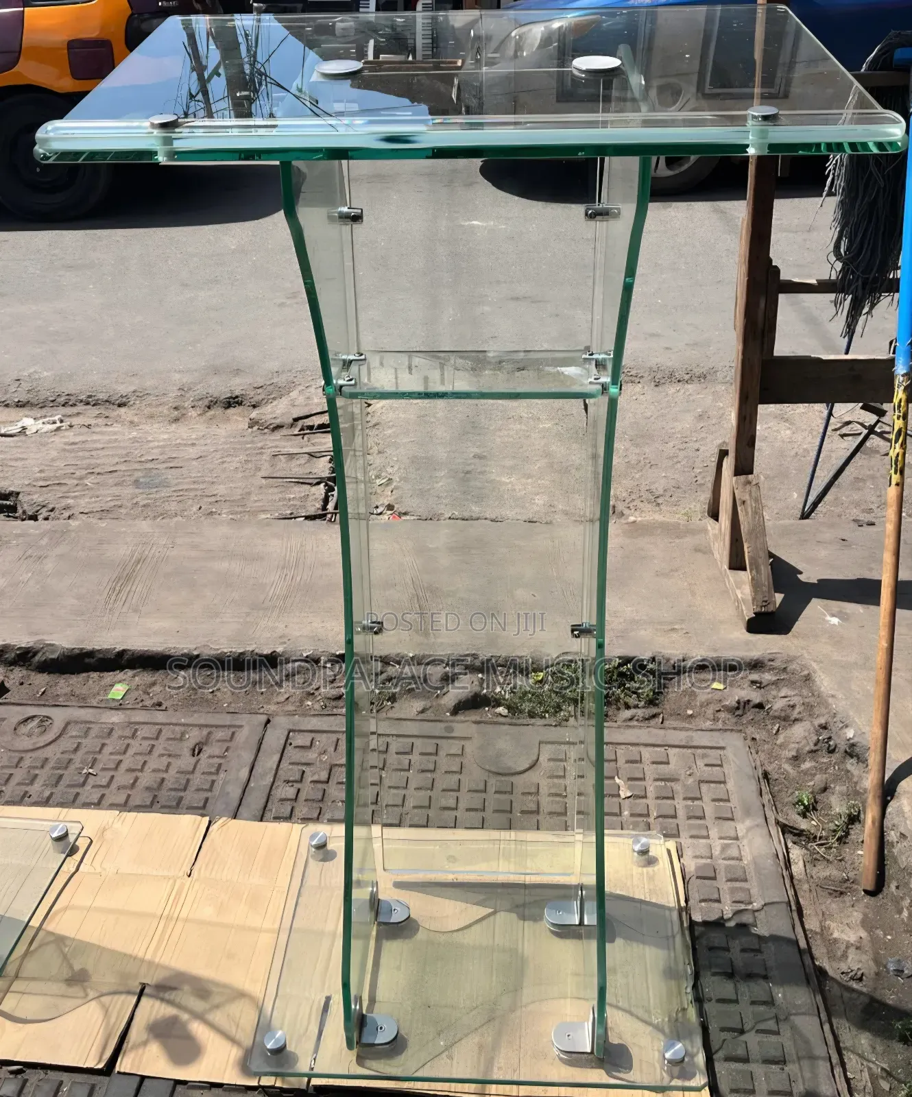 Curved Tempered Glass Pulpit for Churches