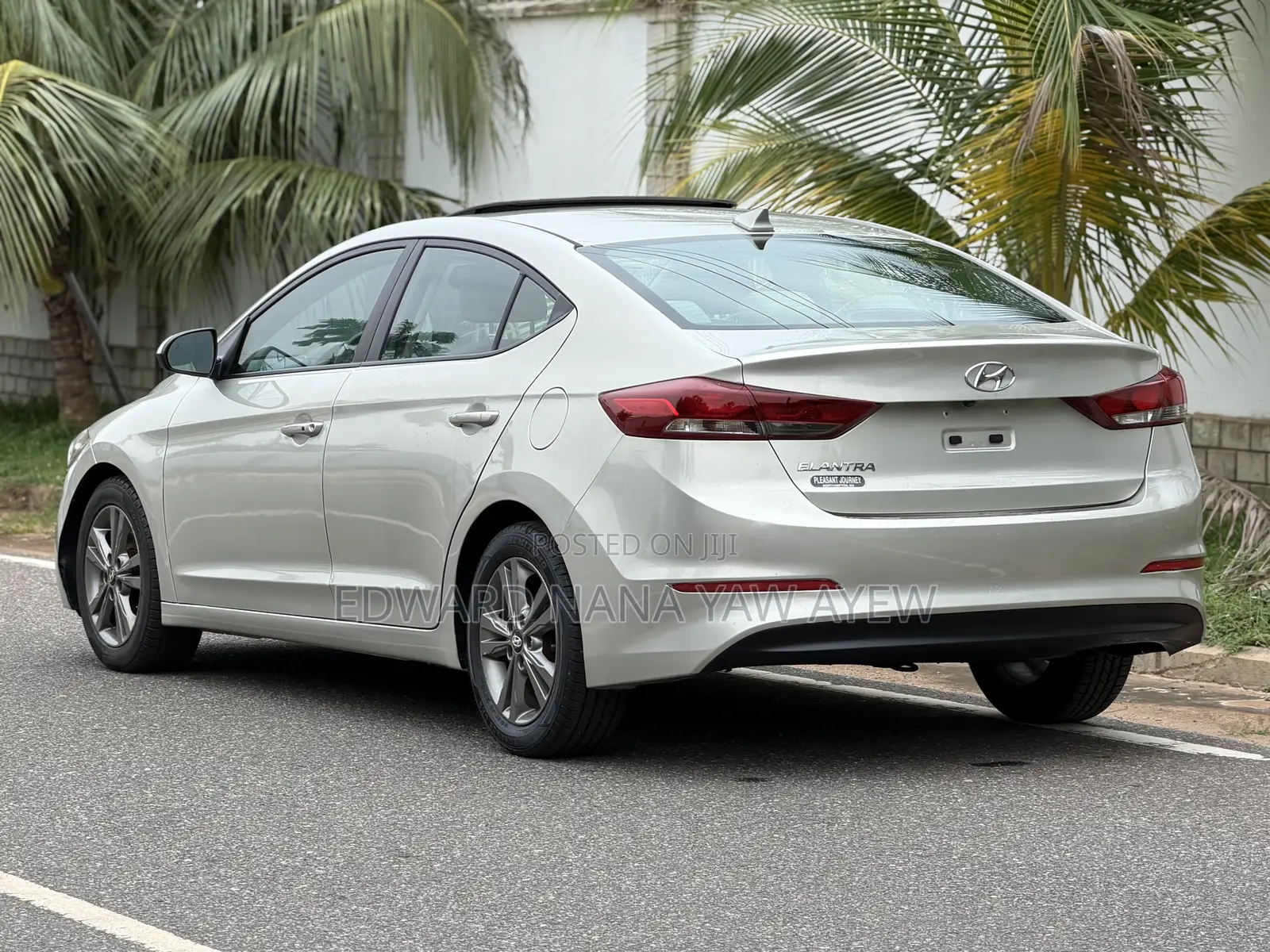 Hyundai Elantra Limited 2018 Gold