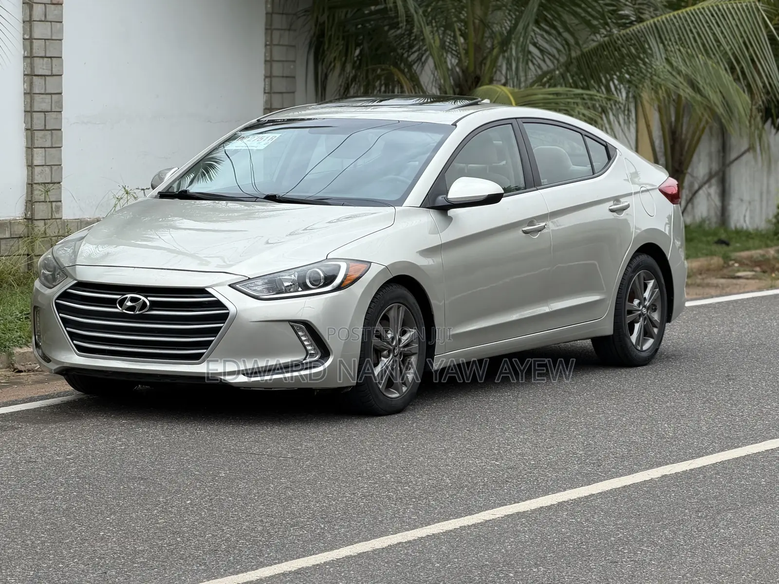 Hyundai Elantra Limited 2018 Gold