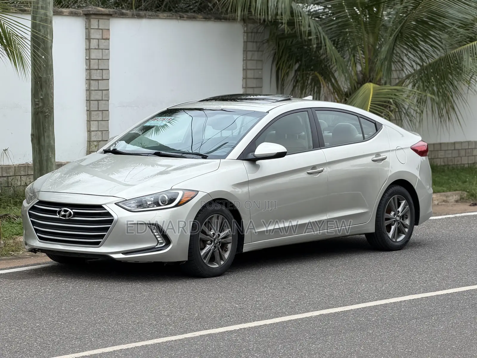 Hyundai Elantra Limited 2018 Gold