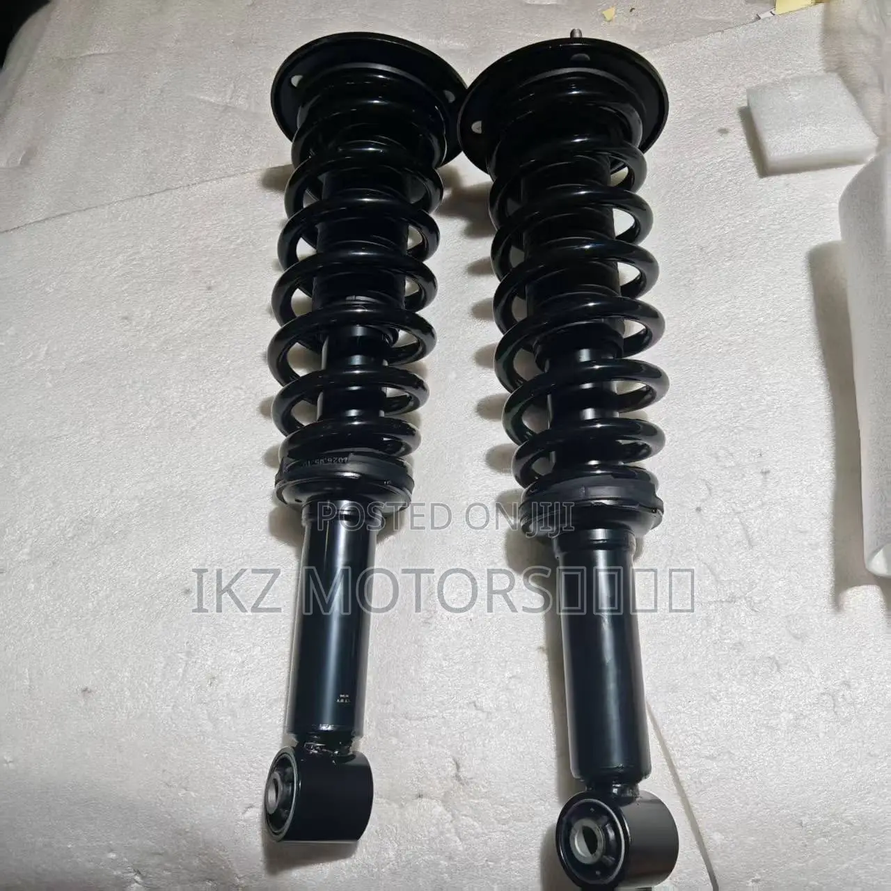 Range Rover 2010/ LR3/LR4 Manual Shocks